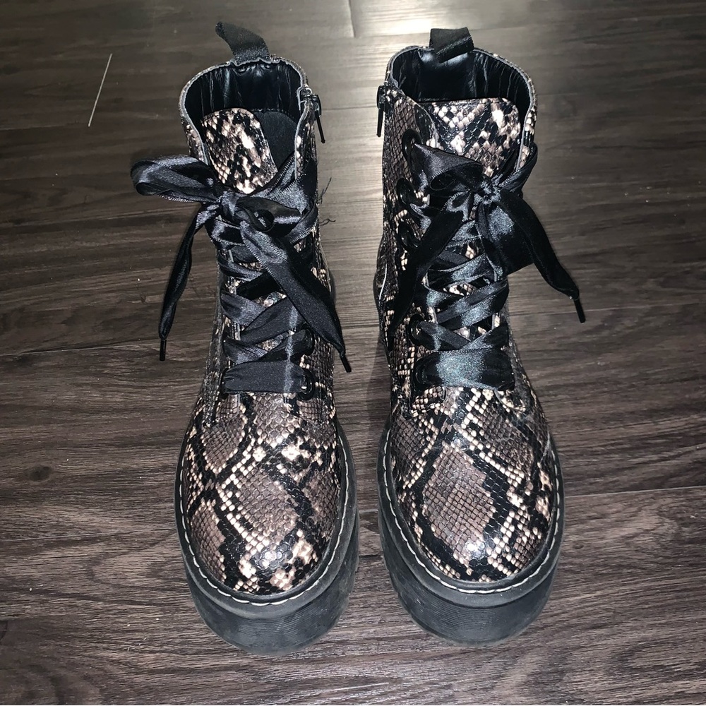 Snakeskin platform lace up chunky boots
